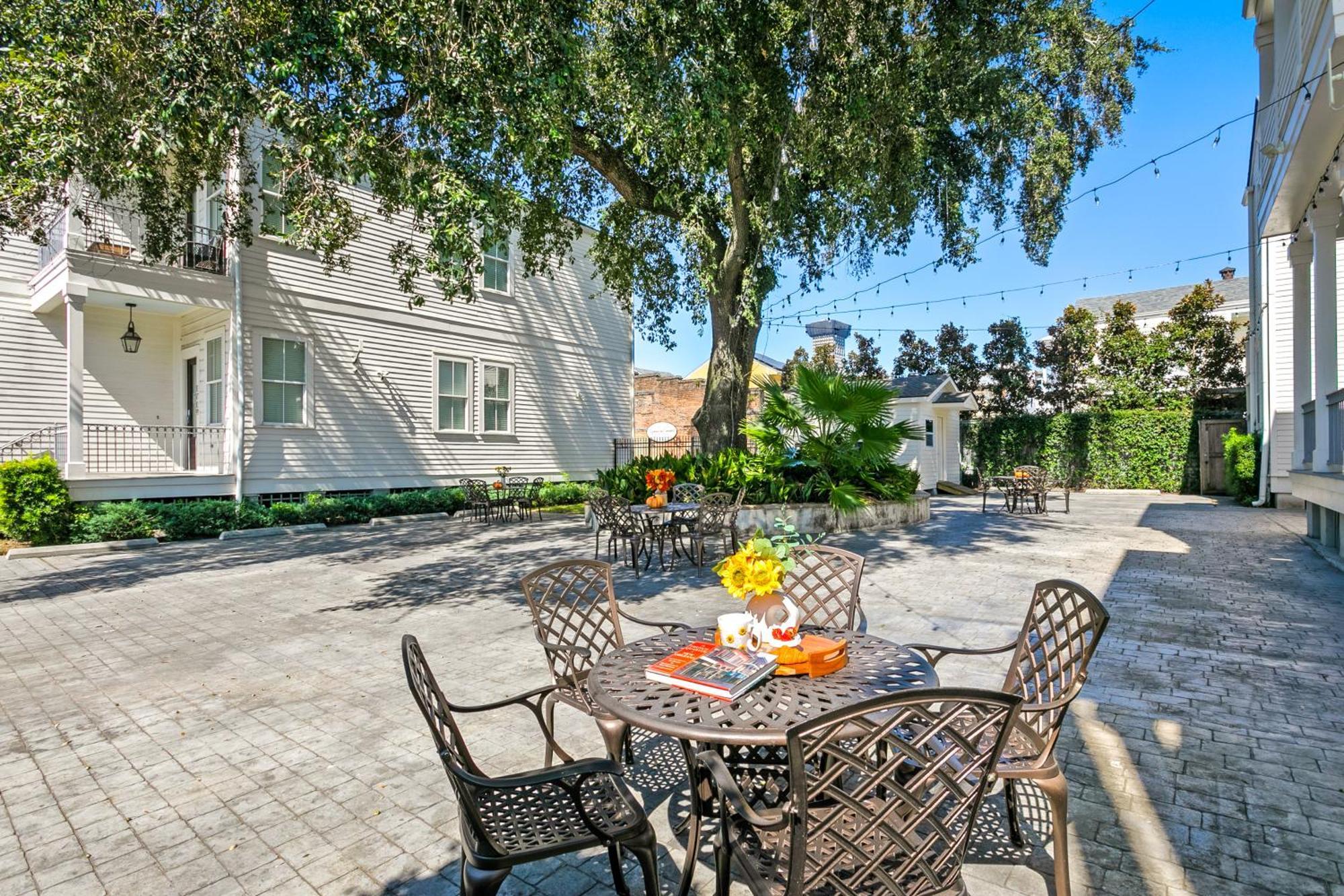 شقة Charming 2Br On Carondelet By Hosteeva نيو أورلينز المظهر الخارجي الصورة