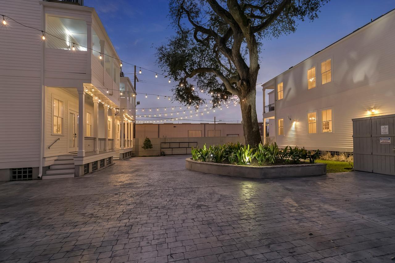 شقة Charming 2Br On Carondelet By Hosteeva نيو أورلينز المظهر الخارجي الصورة