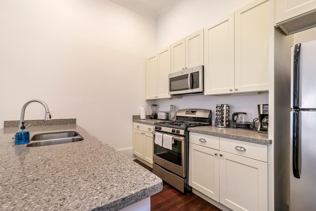شقة Charming 2Br On Carondelet By Hosteeva نيو أورلينز المظهر الخارجي الصورة